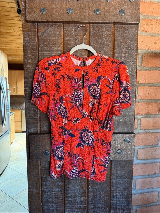 Free People Tops - Free People top size large short sleeves stretchy fitted form fitting
